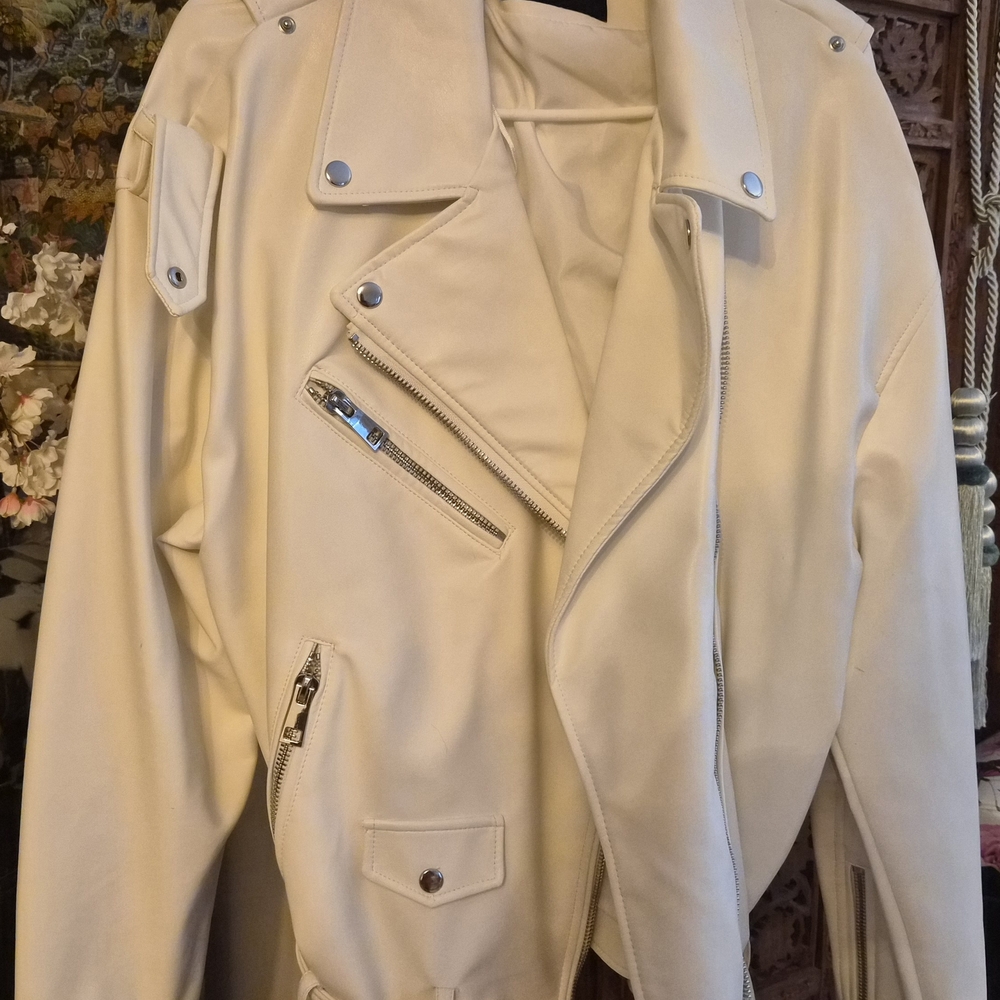 Zara Women's Cream Leather Jacket